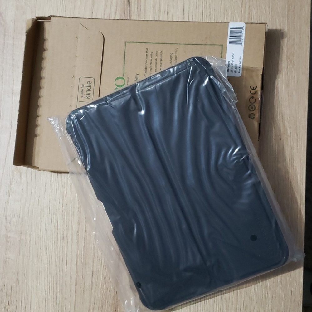 Marware MicroShell Folio for Kindle